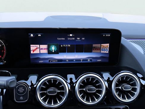 New 2026 Mercedes-Benz GLA 250 4MATIC image 21