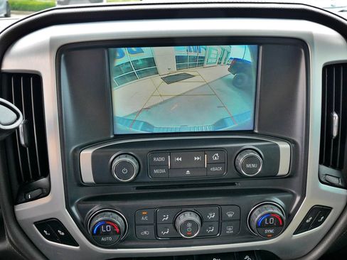 Used 2018 GMC Sierra 1500 SLT w/ SLT Premium Package AWD/4WD image 31