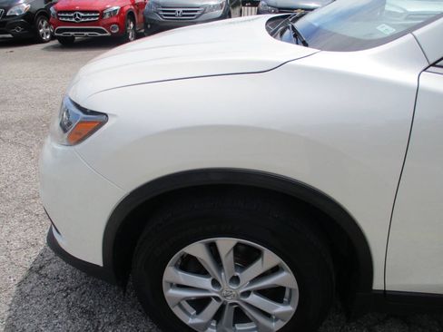 Used 2016 Nissan Rogue SV AWD/4WD image 13