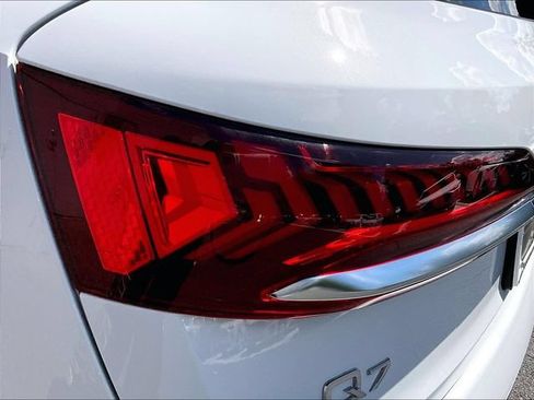Used 2023 Audi Q7 2.0T Premium AWD/4WD image 29