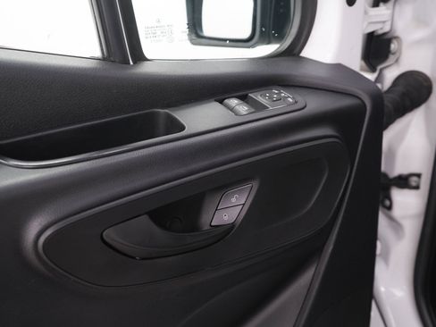 Used 2021 Mercedes-Benz Sprinter 2500 image 16