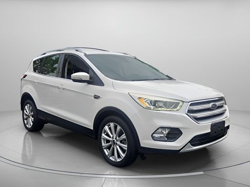 Used 2017 Ford Escape Titanium AWD/4WD image 7