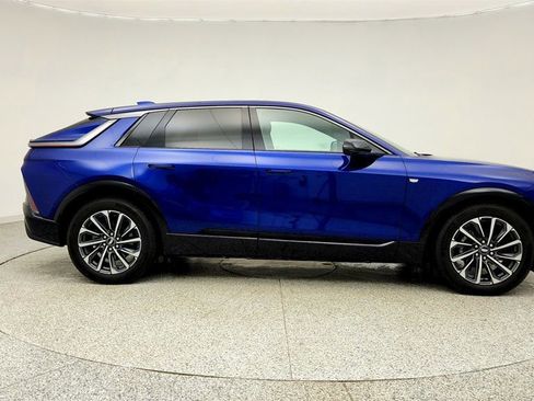 Used 2024 Cadillac Lyriq Sport image 4