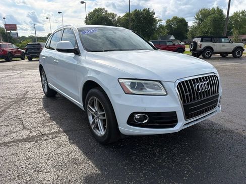Used 2017 Audi Q5 2.0T Premium Plus w/ Technology Package AWD/4WD image 12