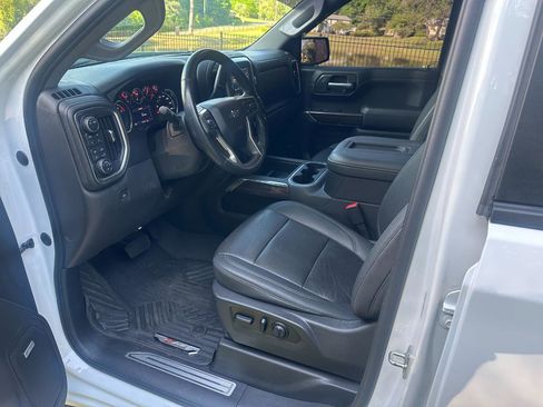 Used 2021 Chevrolet Silverado 1500 LT Trail Boss w/ Convenience Package II image 11