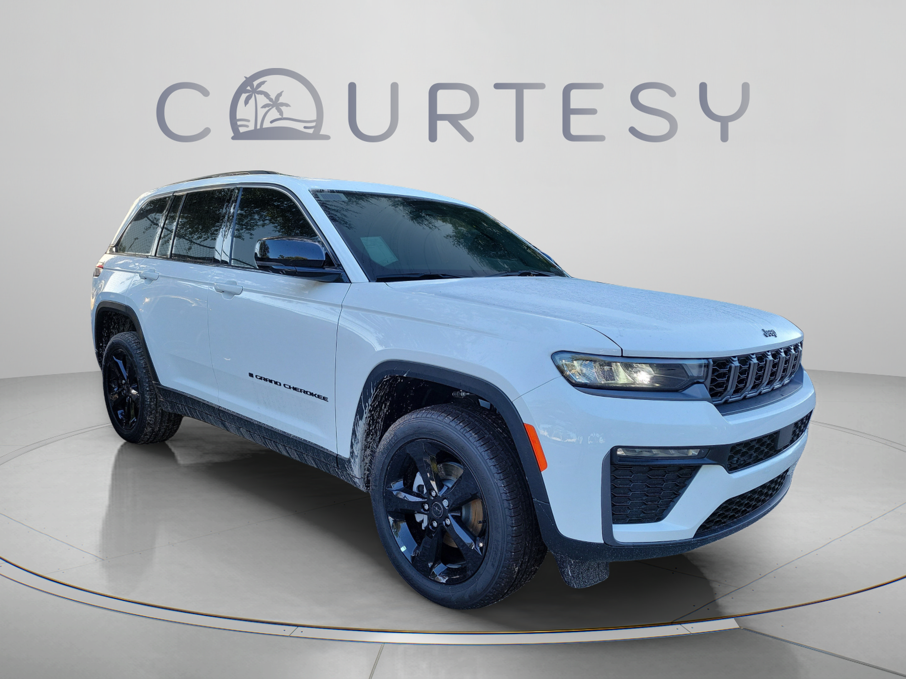 New 2027 Jeep Grand Cherokee Limited w/ Limited Altitude Package RWD image 4