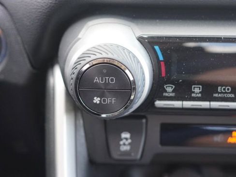 Certified 2024 Toyota RAV4 XLE Premium image 27