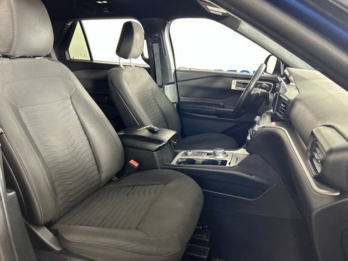 Used 2020 Ford Explorer XLT w/ Comfort Package AWD/4WD image 31
