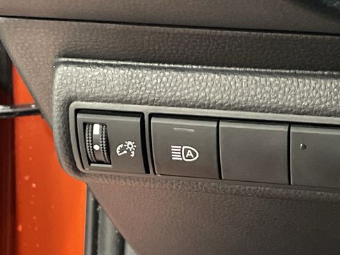 Certified 2025 Toyota Corolla SE image 29