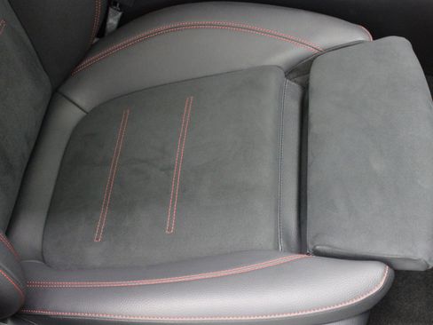 Used 2023 Mercedes-Benz CLA 250 4MATIC image 52