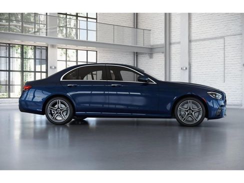 Used 2023 Mercedes-Benz E 350 4MATIC Sedan image 16