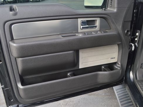 Used 2014 Ford F150 FX4 w/ Equipment Group 402A Luxury AWD/4WD image 15