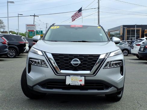 Used 2023 Nissan Rogue SV AWD/4WD image 2