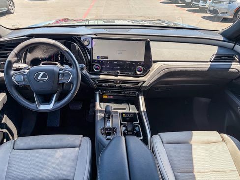 Used 2025 Lexus TX 350 AWD w/ Technology Package image 11