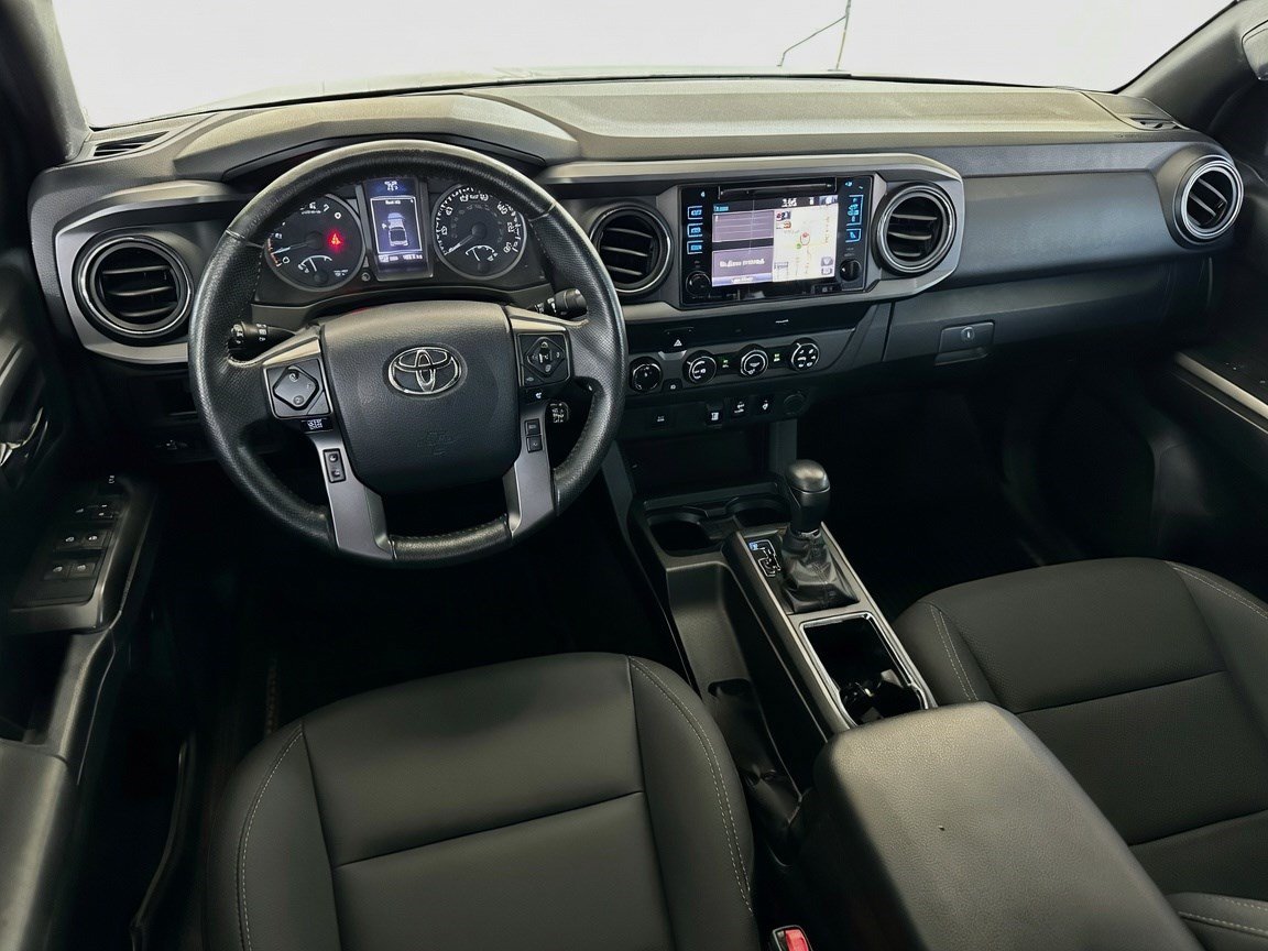 Used 2019 Toyota Tacoma TRD Off-Road AWD/4WD image 14