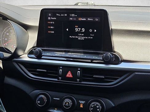 Used 2024 Kia Forte LXS w/ LXS Technology Package FWD image 20