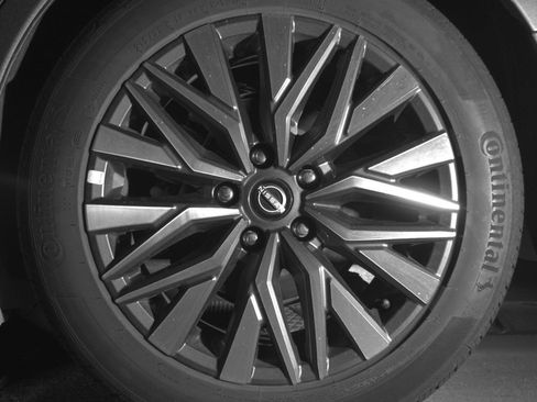 Used 2025 Nissan Altima 2.5 SV image 14