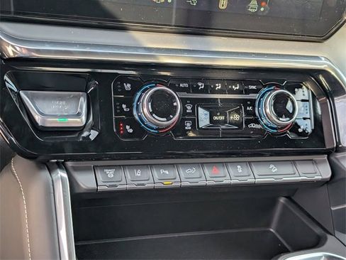 New 2026 GMC Sierra 2500 Denali Ultimate image 13