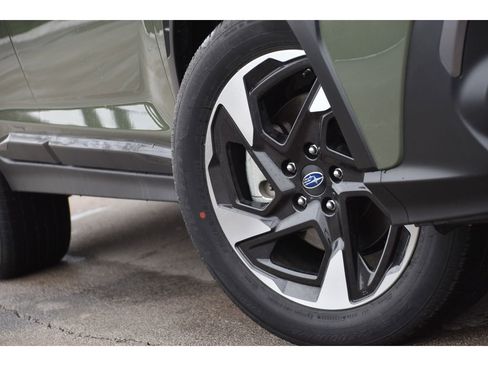 Certified 2025 Subaru Crosstrek 2.5i Limited w/ Popular Package #4A image 10