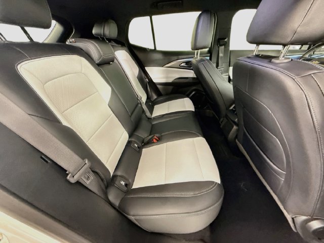 Used 2024 Chevrolet Equinox EV LT FWD image 30