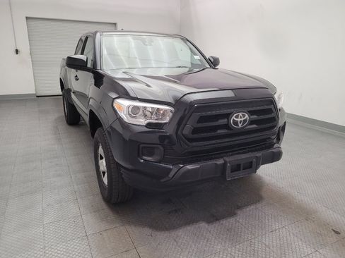 Used 2020 Toyota Tacoma SR w/ SR Convenience Package RWD image 14
