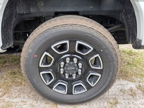 New 2026 Ford F250 Platinum w/ FX4 Off-Road Package image 34