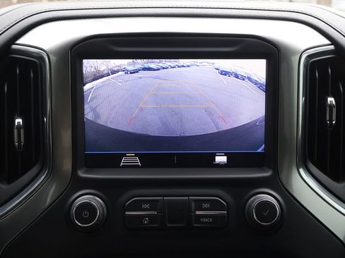 Used 2021 Chevrolet Silverado 1500 LT image 17