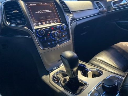 Used 2018 Jeep Grand Cherokee Limited w/ Trailer Tow Group IV image 43