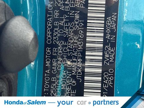 Used 2021 Toyota Prius Prime XLE image 18