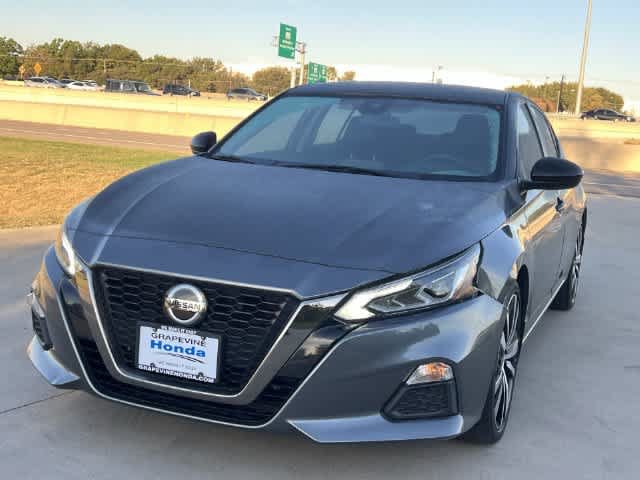 Used 2022 Nissan Altima 2.5 SR FWD image 2