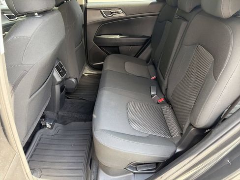 Used 2023 Kia Sportage LX AWD/4WD image 20