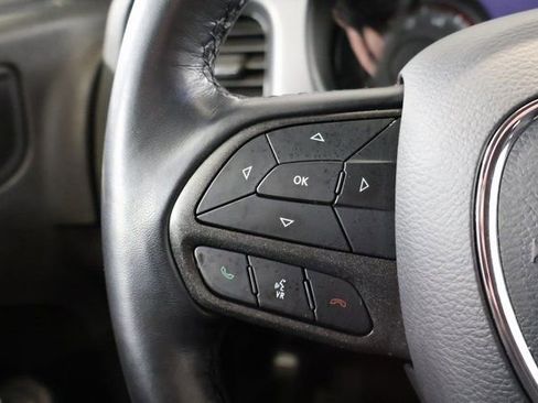 Used 2023 Dodge Charger SXT w/ Blacktop Package image 18