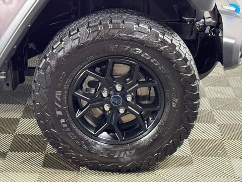 Certified 2024 Jeep Wrangler Unlimited AWD/4WD image 23