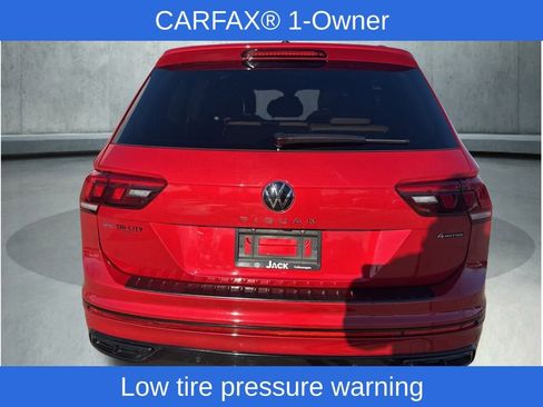 Used 2024 Volkswagen Tiguan SE R-Line image 4