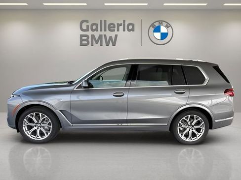 Used 2026 BMW X7 xDrive40i w/ Premium Package image 14