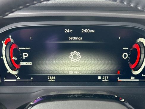 Used 2025 Nissan Rogue SL FWD image 23