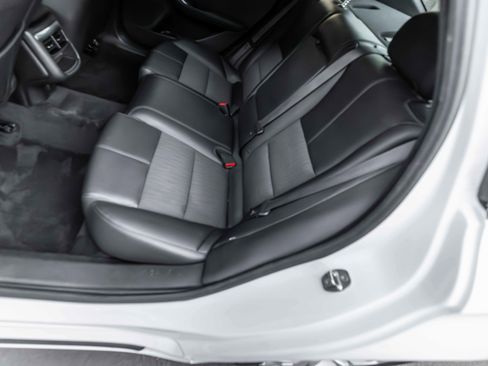 Used 2019 Chevrolet Impala LT image 15