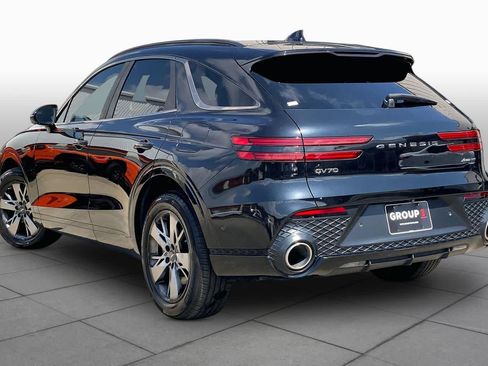 Used 2022 Genesis GV70 3.5T Sport w/ Sport Advanced Package AWD/4WD image 12