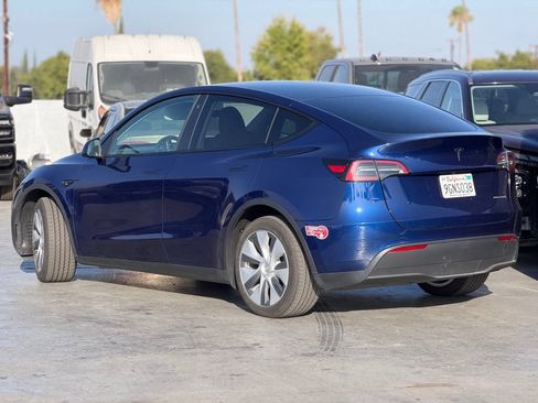 Used 2023 Tesla Model Y Long Range AWD/4WD image 3