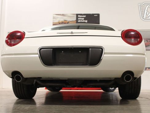 Used 2002 Ford Thunderbird image 10