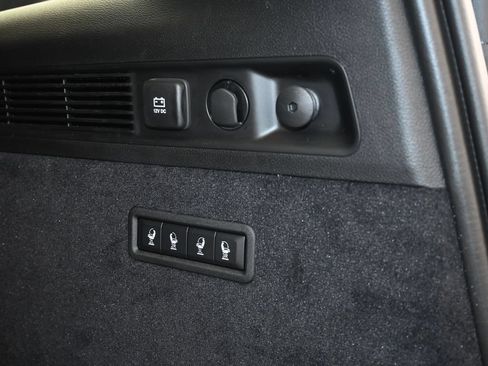 Used 2024 Jeep Grand Wagoneer Series III AWD/4WD image 33