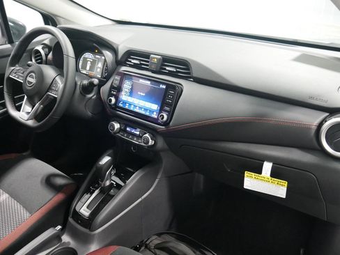 New 2025 Nissan Versa SR w/ Trunk Package image 14