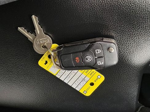 Used 2022 Ford Ranger XLT w/ Equipment Group 302A High image 26