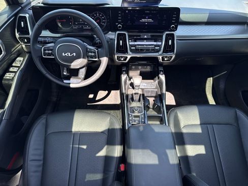 Used 2022 Kia Sorento SX image 22