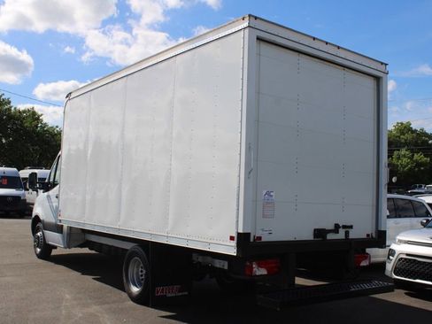 Used 2023 Mercedes-Benz Sprinter 3500 image 9