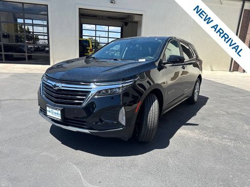 Used 2023 Chevrolet Equinox LT FWD image 3