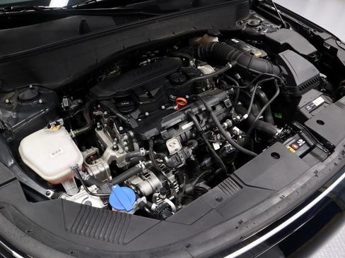 Used 2024 Hyundai Kona Limited AWD/4WD image 16