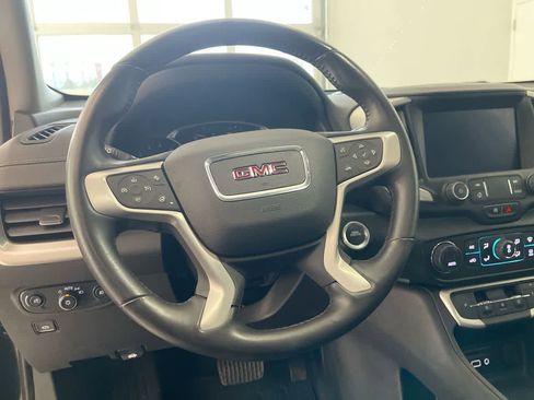 Used 2022 GMC Terrain SLT w/ LPO, Floor Liner Package AWD/4WD image 14