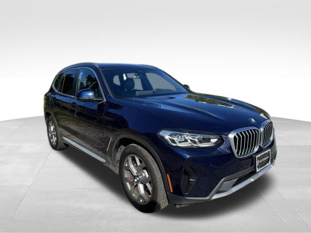 Used 2023 BMW X3 xDrive30i w/ Premium Package AWD/4WD image 4