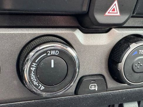 Certified 2022 Toyota Tacoma TRD Off-Road w/ TRD Premium Off Road Package image 18